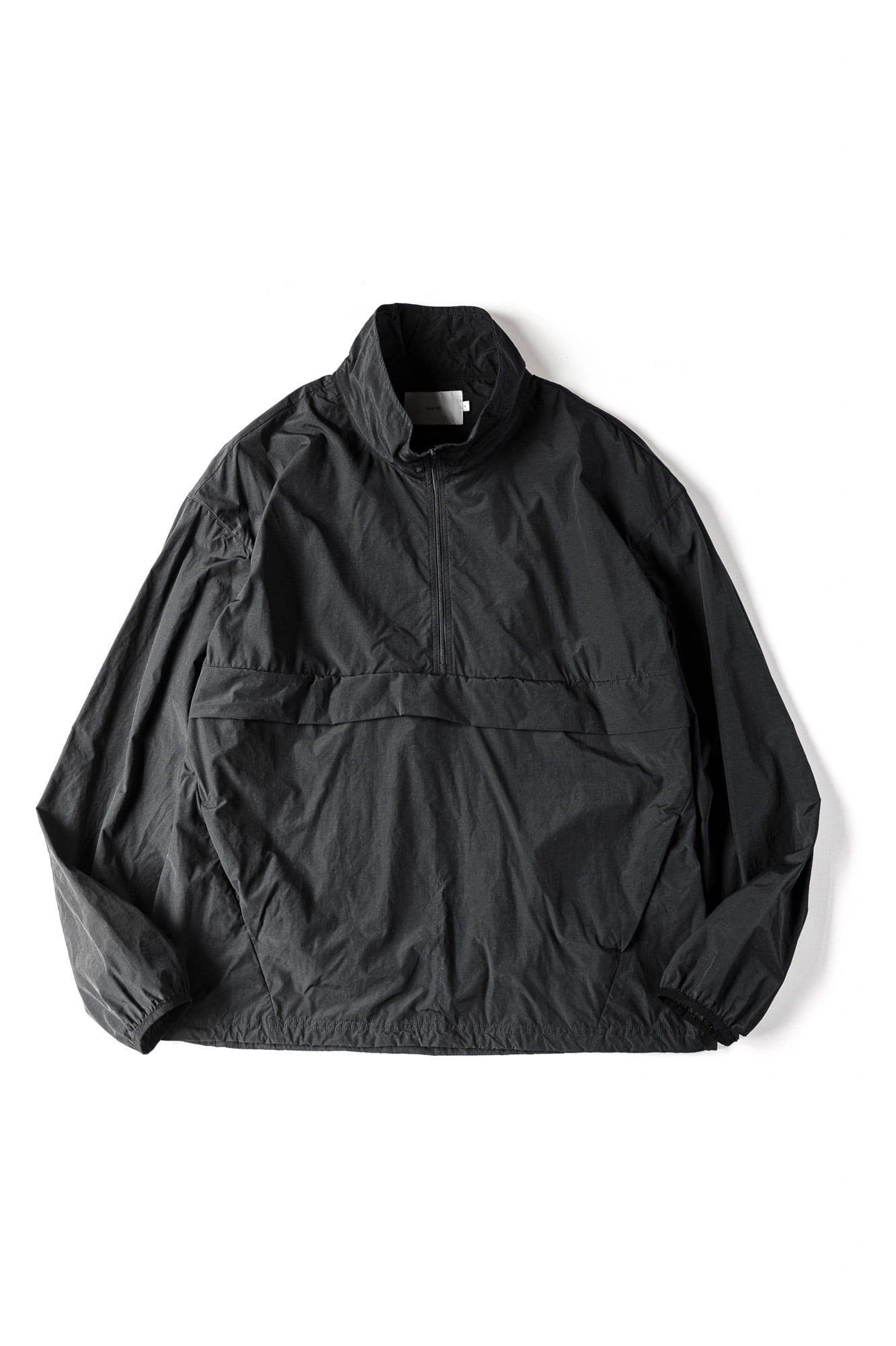 PACKABLE TRAVELLER PULL-OVER (Charcoal)